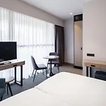 Executive Residency By Western Amsterdam Airport Hotel