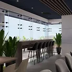 Executive Residency By Western Amsterdam Airport Hotel