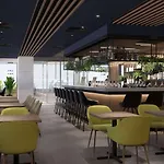 Executive Residency By Western Amsterdam Airport