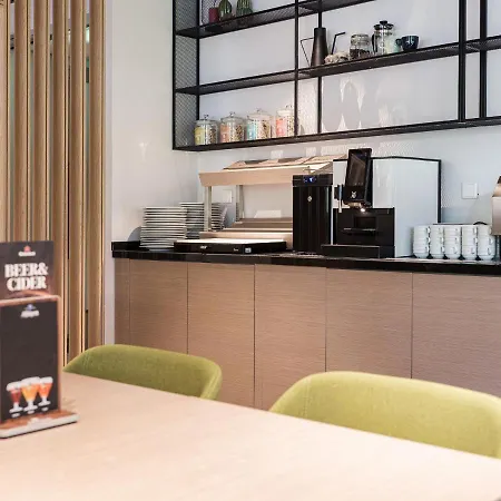 Executive Residency By Western Amsterdam Airport