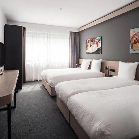 Executive Residency By Western Amsterdam Airport Hotel