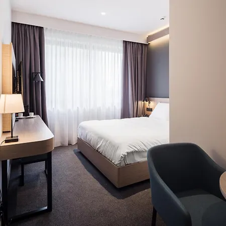 Executive Residency By Western Amsterdam Airport Hotel