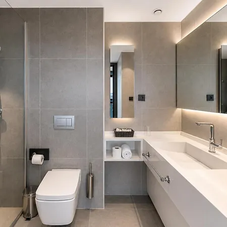 Executive Residency By Western Amsterdam Airport Hotell 4*