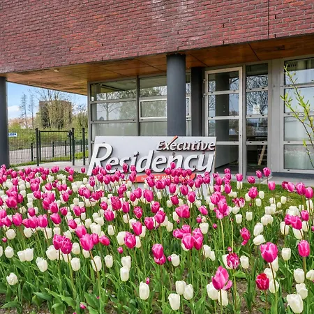 Executive Residency By Western Amsterdam Airport