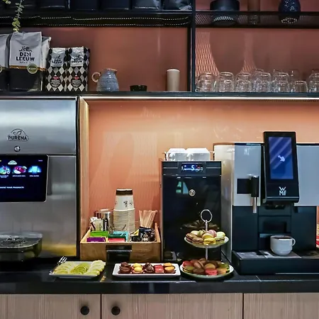 Executive Residency By Western Amsterdam Airport 4*