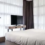Executive Residency By Western Amsterdam Airport 호텔 호프트도프