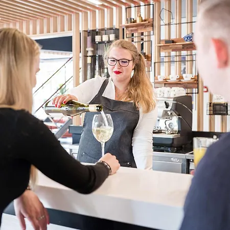 Executive Residency By Western Amsterdam Airport