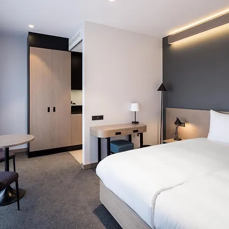 Executive Residency By Western Amsterdam Airport 4* 호프트도프