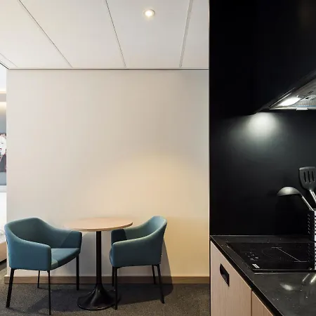 Executive Residency By Western Amsterdam Airport 4*
