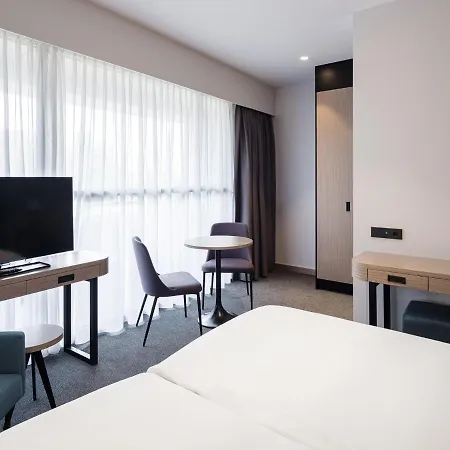 Executive Residency By Western Amsterdam Airport Hotel
