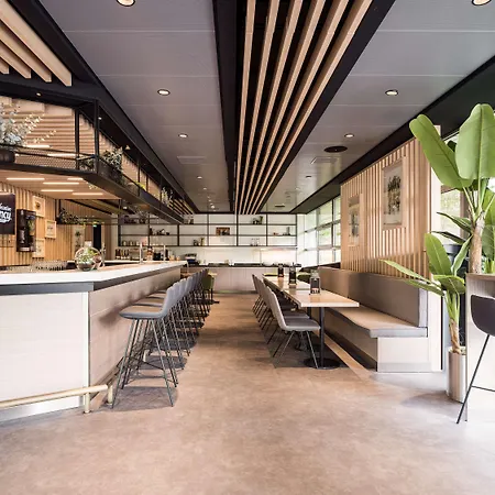 Executive Residency By Western Amsterdam Airport 4*