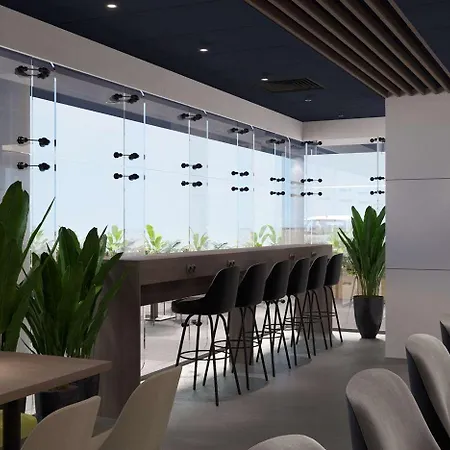 Executive Residency By Western Amsterdam Airport Hotel